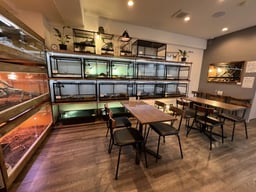 ReptileCafe Vespa（爬虫類カフェ/専門店）の画像1