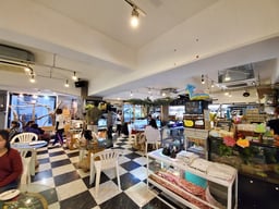 爬虫類カフェ ROCK STARの画像2